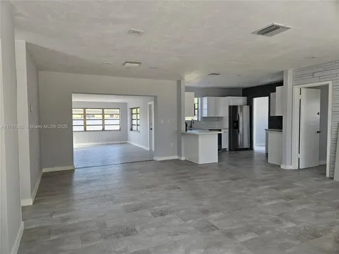 210 SW 68th Boulevard Pembroke Pines FL 33023
