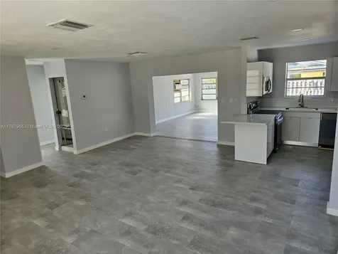 210 SW 68th Boulevard Pembroke Pines FL 33023