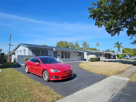 210 SW 68th Boulevard Pembroke Pines FL 33023