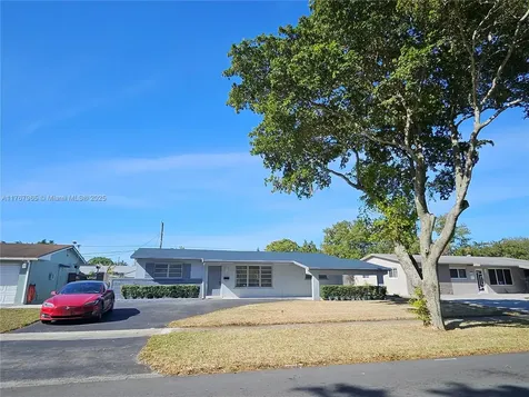 210 SW 68th Boulevard Pembroke Pines FL 33023