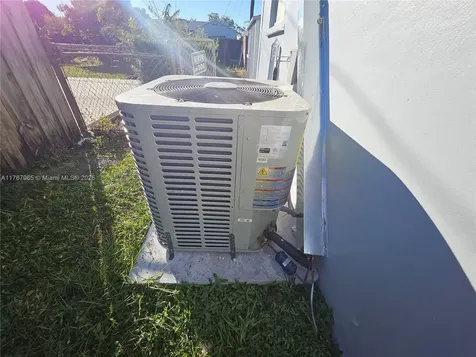 210 SW 68th Boulevard Pembroke Pines FL 33023