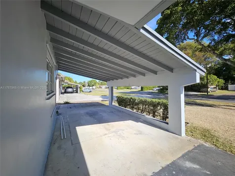 210 SW 68th Boulevard Pembroke Pines FL 33023