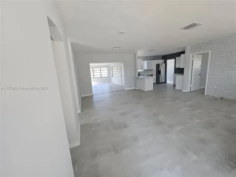 210 SW 68th Boulevard Pembroke Pines FL 33023