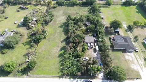 1033 NE 18th Street Belle Glade FL 33430