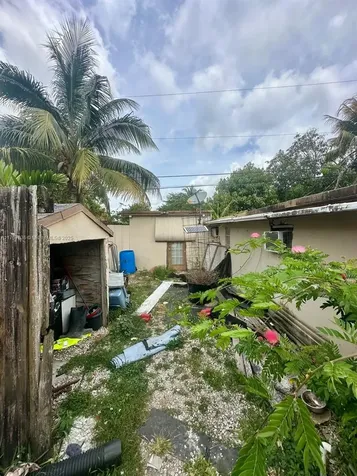 1739 NW 113th Terrace Miami FL 33167