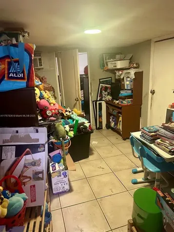 1739 NW 113th Terrace Miami FL 33167