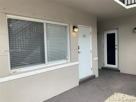81 Edgewater Drive Coral Gables FL 33133