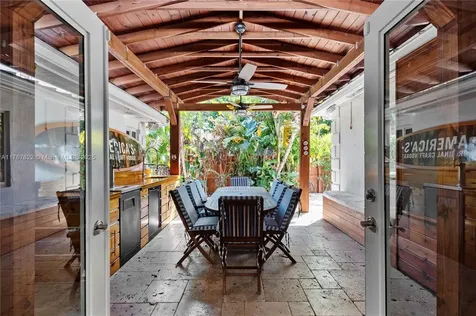 901 SW 9th Street Fort Lauderdale FL 33315