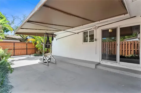 901 SW 9th Street Fort Lauderdale FL 33315