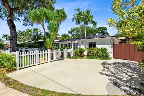 901 SW 9th Street Fort Lauderdale FL 33315