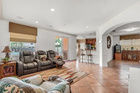 16254 SW 67th Terrace Miami FL 33193-5589