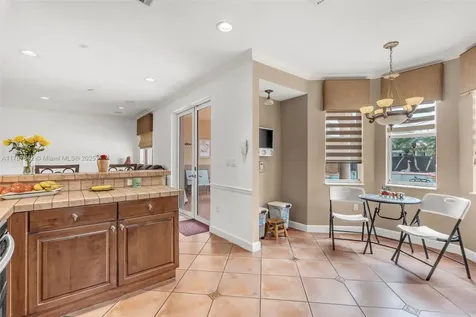 16254 SW 67th Terrace Miami FL 33193-5589