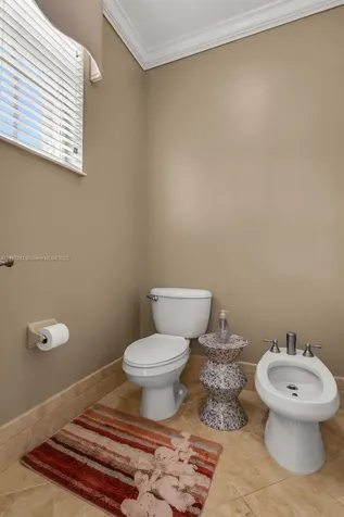 16254 SW 67th Terrace Miami FL 33193-5589