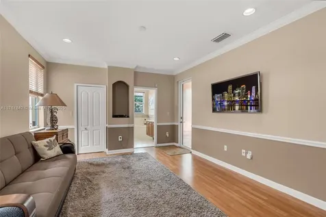 16254 SW 67th Terrace Miami FL 33193-5589