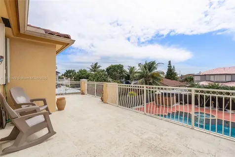 16254 SW 67th Terrace Miami FL 33193-5589