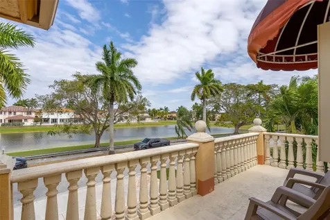 16254 SW 67th Terrace Miami FL 33193-5589