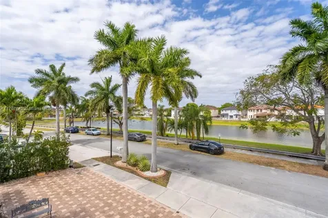 16254 SW 67th Terrace Miami FL 33193-5589