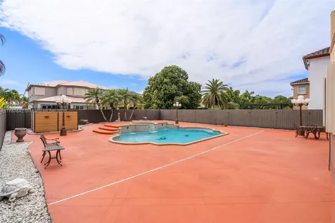16254 SW 67th Terrace Miami FL 33193-5589
