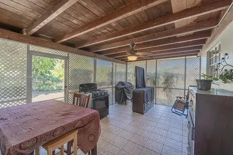 1300 SW 67th Way Pembroke Pines FL 33023