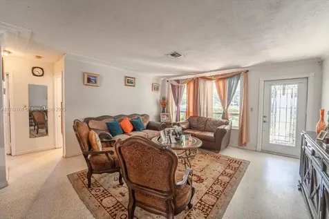 1300 SW 67th Way Pembroke Pines FL 33023