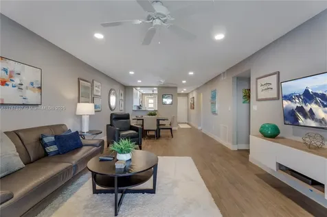 240 Galen Drive Key Biscayne FL 33149