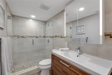 240 Galen Drive Key Biscayne FL 33149