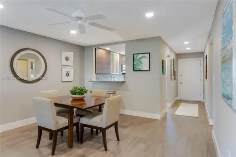 240 Galen Drive Key Biscayne FL 33149