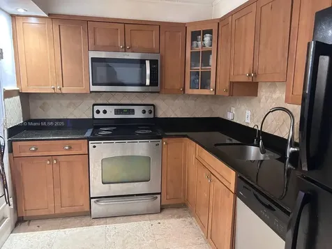400 Kings Point Drive Sunny Isles Beach FL 33160