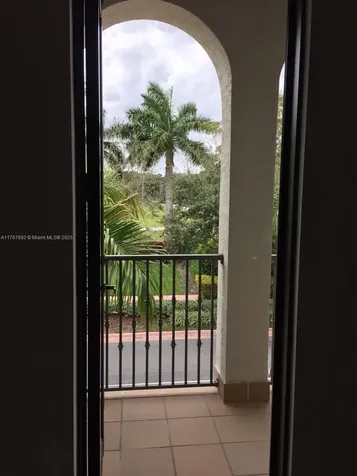 5189 NW 85th Avenue Miami FL 33166