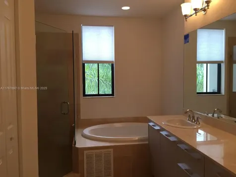 5189 NW 85th Avenue Miami FL 33166
