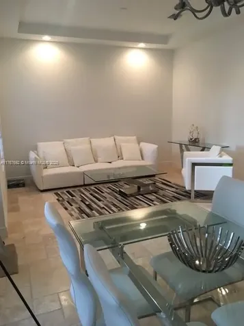 5189 NW 85th Avenue Miami FL 33166