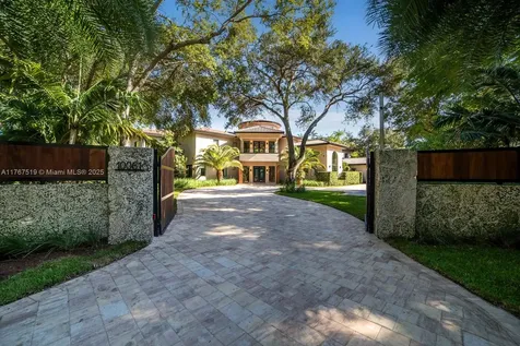 10061 SW 60th Court Pinecrest FL 33156