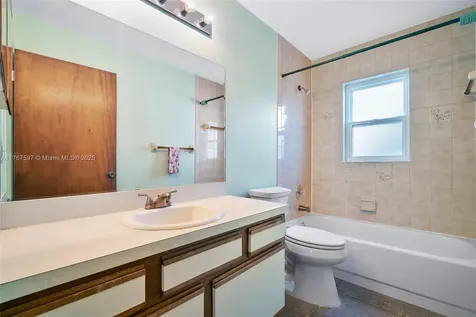 5976 SE Collins Avenue Stuart FL 34997