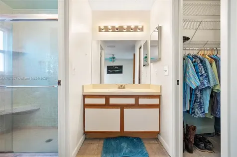 5976 SE Collins Avenue Stuart FL 34997