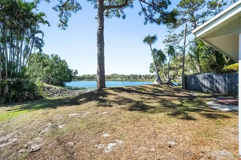 5976 SE Collins Avenue Stuart FL 34997