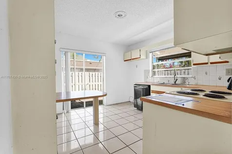 14621 S Beckley Square Davie FL 33325