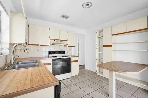 14621 S Beckley Square Davie FL 33325