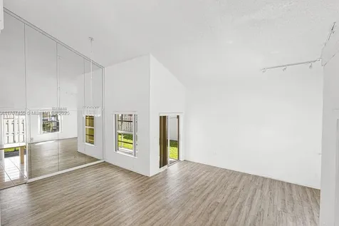 14621 S Beckley Square Davie FL 33325