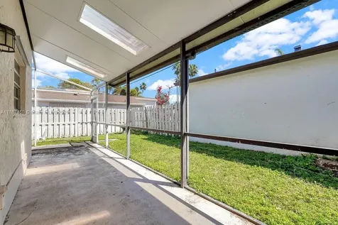 14621 S Beckley Square Davie FL 33325
