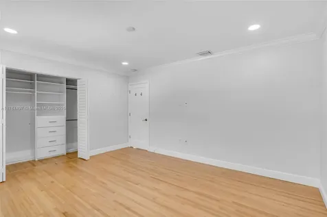 5736 SW 31st Street Miami FL 33155