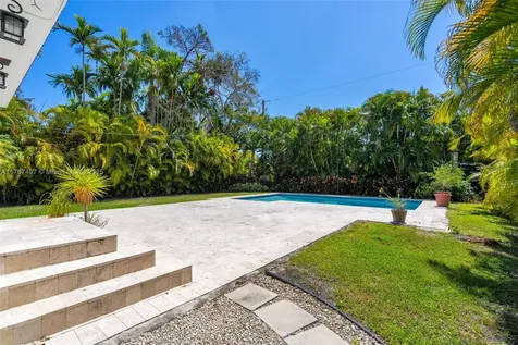 5736 SW 31st Street Miami FL 33155