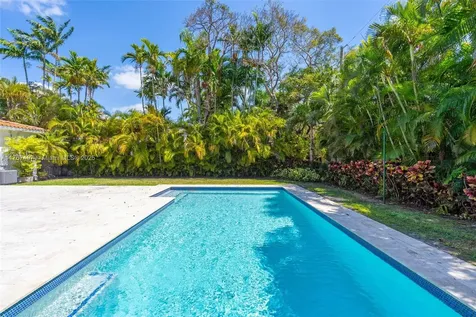 5736 SW 31st Street Miami FL 33155