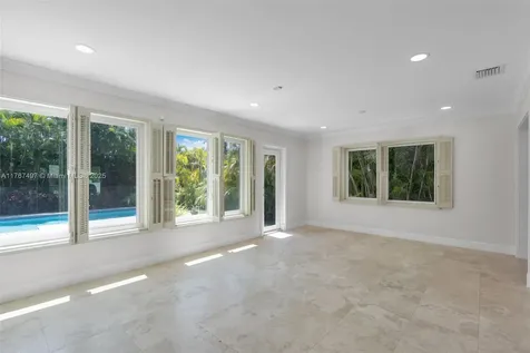 5736 SW 31st Street Miami FL 33155