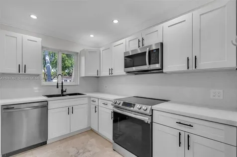 5736 SW 31st Street Miami FL 33155