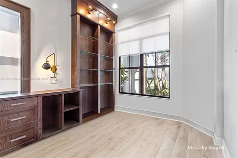 13471 Artisan Circle Palm Beach Gardens FL 33418