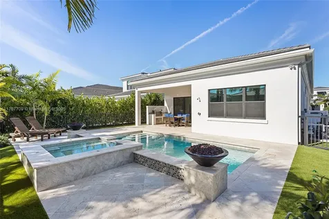 13471 Artisan Circle Palm Beach Gardens FL 33418