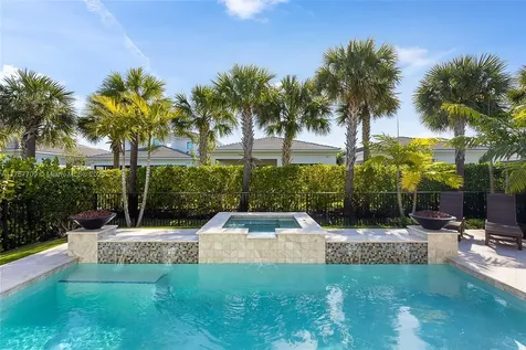 13471 Artisan Circle Palm Beach Gardens FL 33418