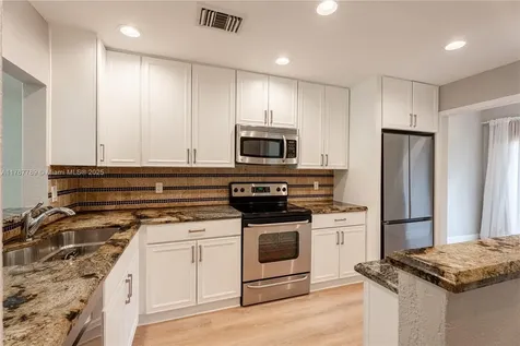 4291 S Pine Island Road Davie FL 33328