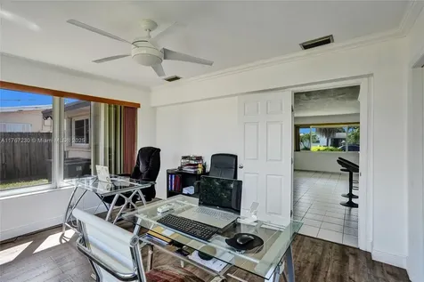 8821 NW 11th Street Pembroke Pines FL 33024