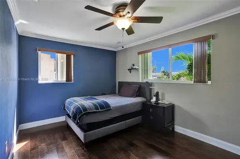 8821 NW 11th Street Pembroke Pines FL 33024